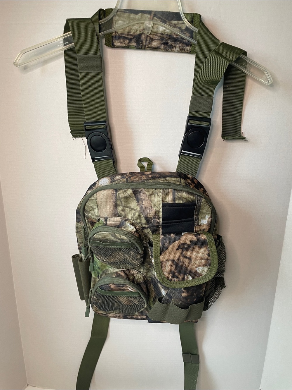 Qiullen  Tactical Chest Bag - Olive Green Camo Hunting Fishing Outdoors
